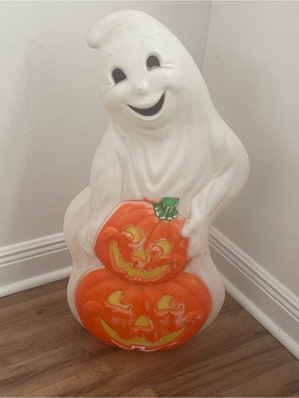 Grand Venture Ghost Lighted Blow Mold W/Pumpkins Halloween 30" Tall Vintage 1997